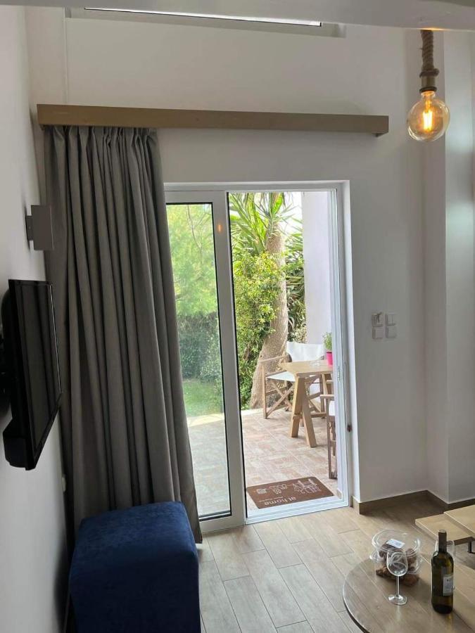 Oasis Rooms Karystos  Exterior photo